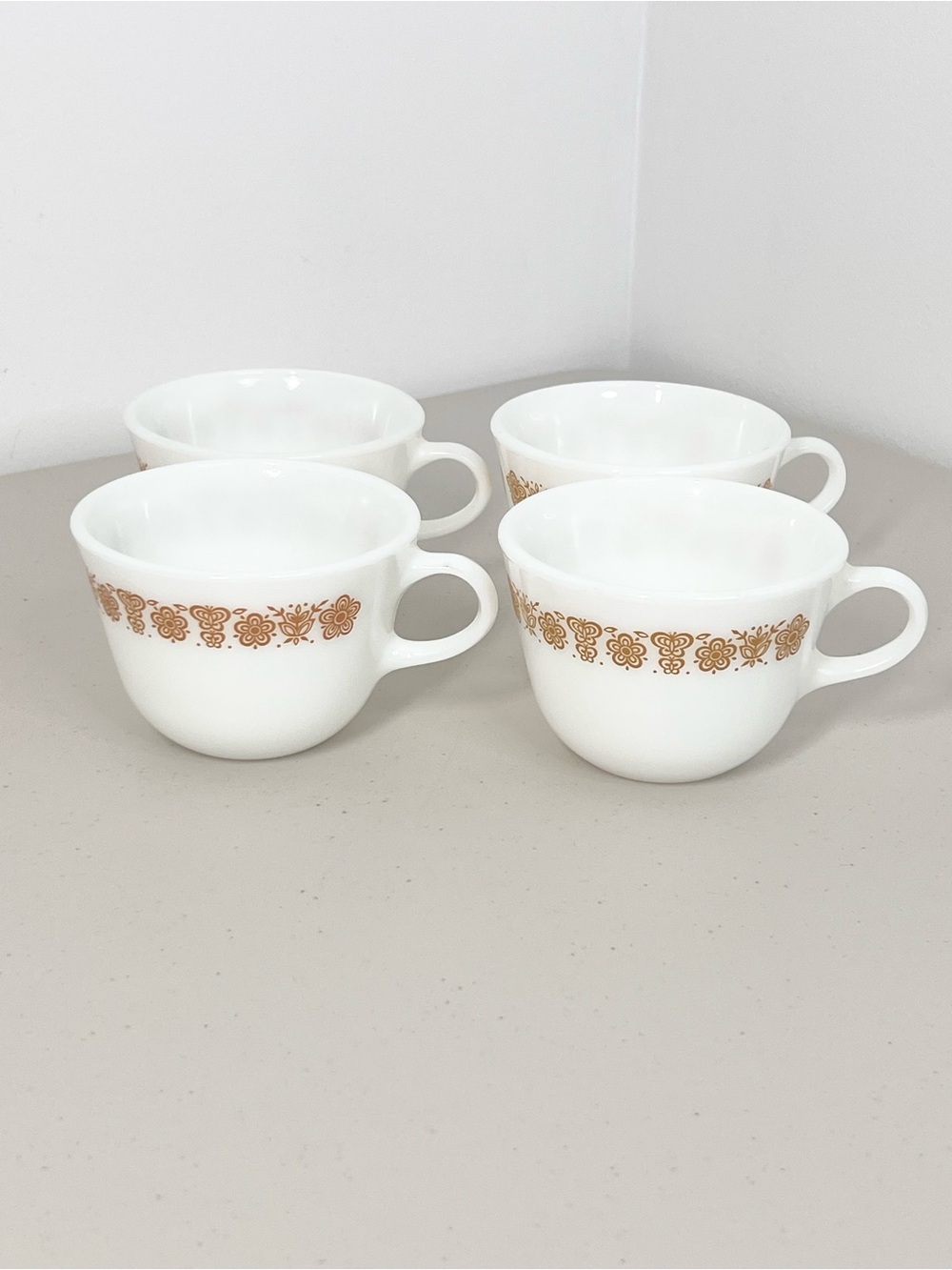 Vintage Set of 4 Pyrex Butterfly Gold Milk Glass Coffee Tea Cup